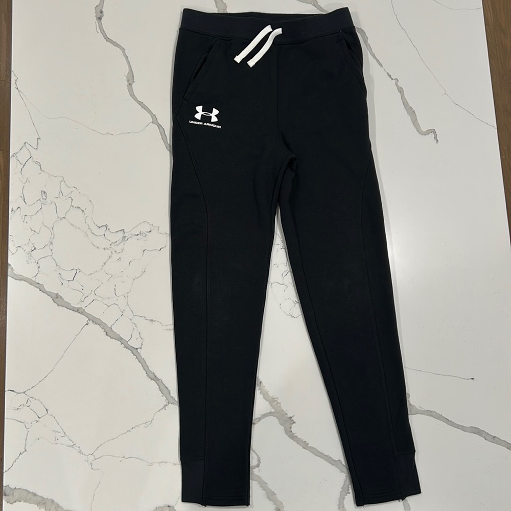 Boys Under Armour joggers, size extra large, navy blue